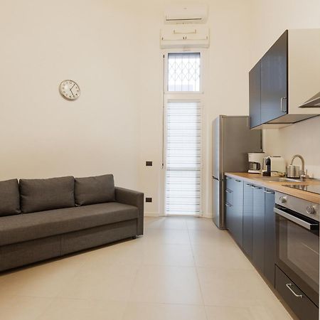 Appartement Cozy Corner With Balcony And Private Garage! à Milan Extérieur photo