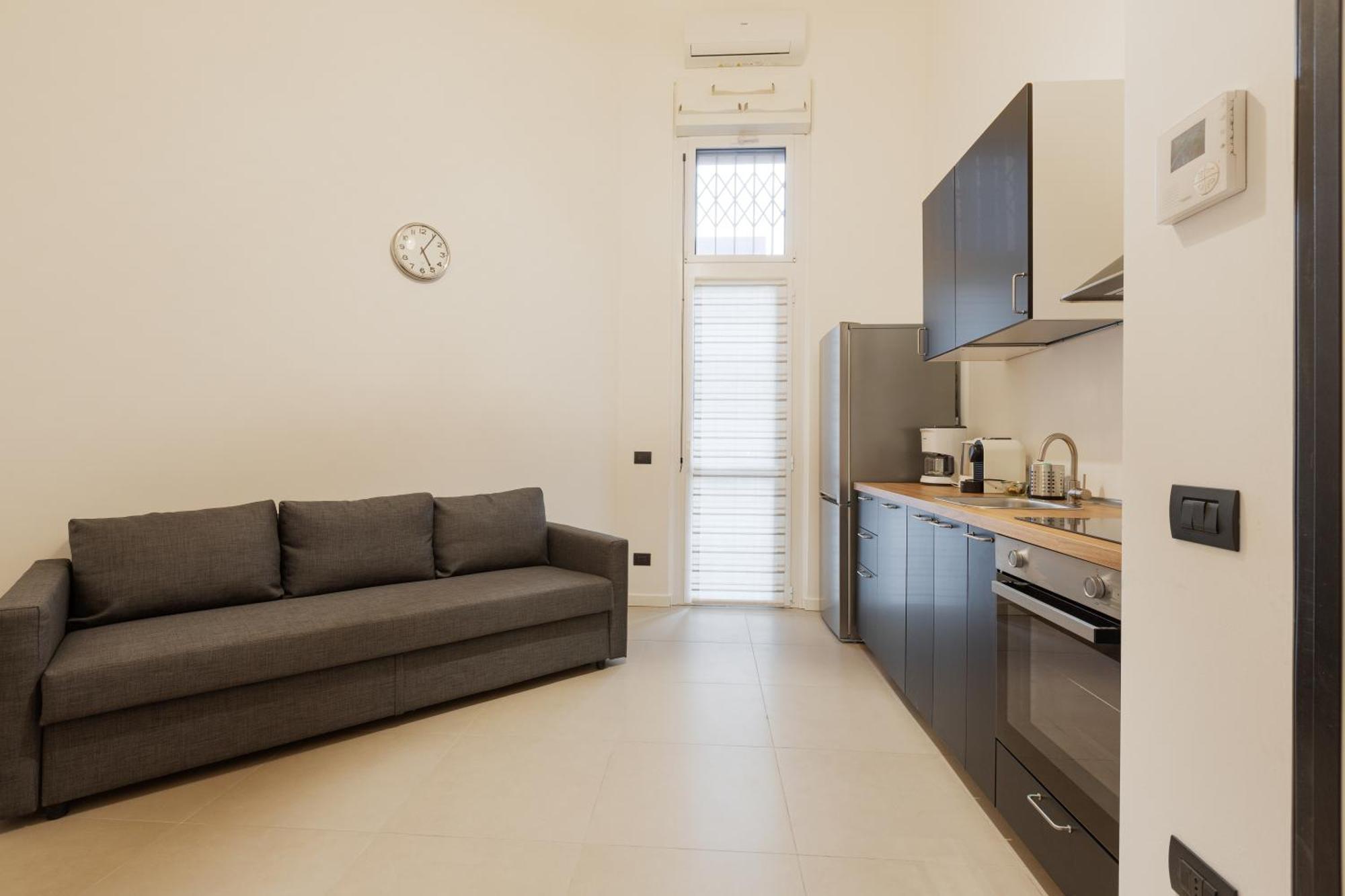 Appartement Cozy Corner With Balcony And Private Garage! à Milan Extérieur photo