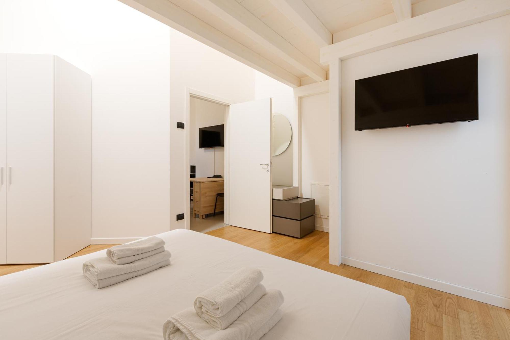 Appartement Cozy Corner With Balcony And Private Garage! à Milan Extérieur photo