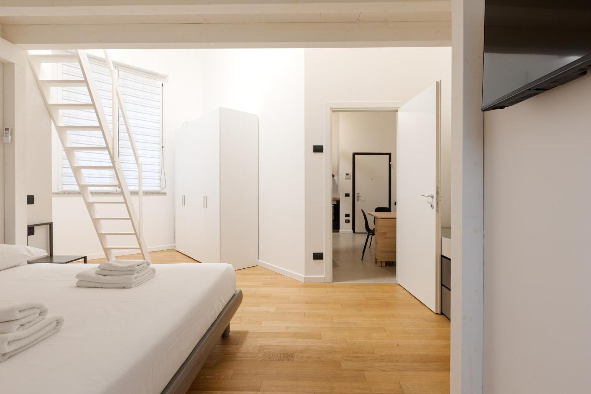 Appartement Cozy Corner With Balcony And Private Garage! à Milan Extérieur photo